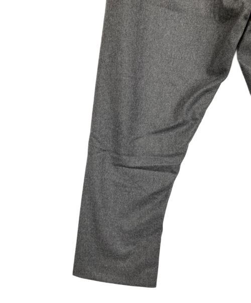 山内（ヤマウチ）山内 (ヤマウチ) イージーパンツ グレー サイズ:3の古着・服飾アイテム