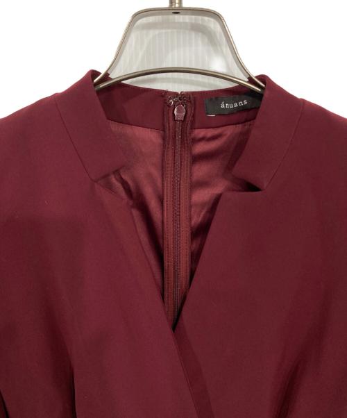 anuans（アニュアンス）anuans (アニュアンス) ダブルサテンノーカラーワンピース レッド サイズ:Mの古着・服飾アイテム