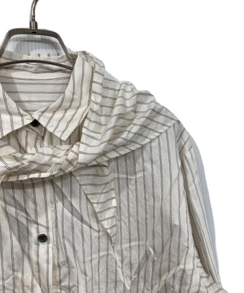 N.NATURAL BEAUTY BASIC（エヌ ナチュラルビューティーベーシック）N.NATURAL BEAUTY BASIC (エヌ ナチュラルビューティーベーシック) スカーフ付きシャツ ホワイト サイズ:M 未使用品の古着・服飾アイテム