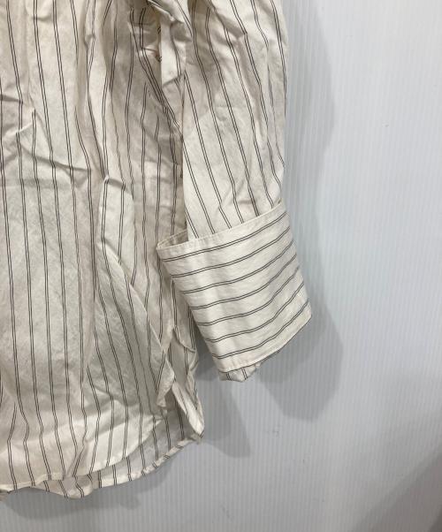 N.NATURAL BEAUTY BASIC（エヌ ナチュラルビューティーベーシック）N.NATURAL BEAUTY BASIC (エヌ ナチュラルビューティーベーシック) スカーフ付きシャツ ホワイト サイズ:M 未使用品の古着・服飾アイテム