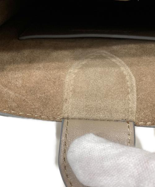 J&M DAVIDSON（ジェイ＆エム デヴィッドソン）J&M DAVIDSON (ジェイ＆エム デヴィッドソン) カルト ポスタル ショルダーバッグ ベージュの古着・服飾アイテム