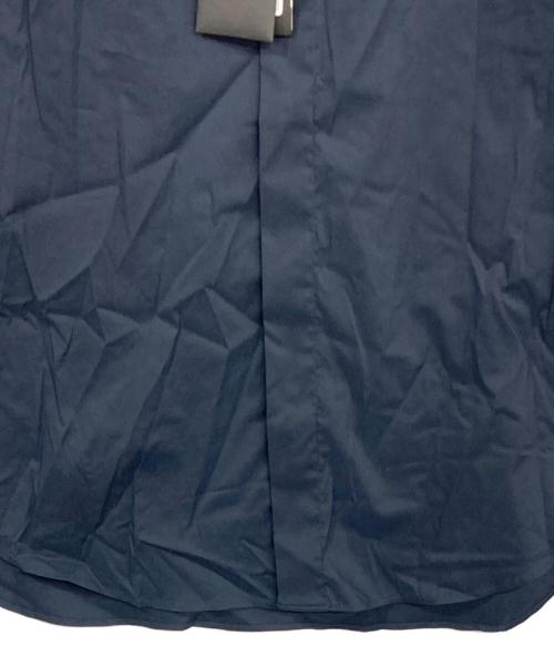 GIORGIO ARMANI（ジョルジョアルマーニ）GIORGIO ARMANI (ジョルジョアルマーニ) ボタンダウンシャツ ネイビー サイズ:43 未使用品の古着・服飾アイテム