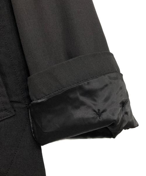 COMME des GARCONS HOMME（コムデギャルソン オム）COMME des GARCONS HOMME (コムデギャルソン オム) スリーブ切替コート ブラック サイズ:XSの古着・服飾アイテム