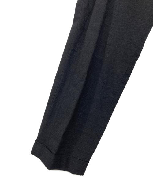 COMOLI（コモリ）COMOLI (コモリ) SUMMER WOOL 2TUCK PT グレー サイズ:2の古着・服飾アイテム