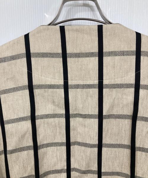 ESSEN .LAUTREAMONT（エッセン.ロートレアモン）ESSEN .LAUTREAMONT (エッセン.ロートレアモン) リネン混ノーカラーコート ベージュ×ブラック サイズ:38の古着・服飾アイテム