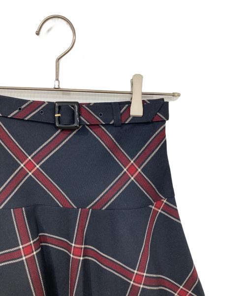 BLUE LABEL CRESTBRIDGE（ブルーレーベルクレストブリッジ）BLUE LABEL CRESTBRIDGE (ブルーレーベルクレストブリッジ) チェックミニスカート ネイビー×レッド サイズ:36の古着・服飾アイテム