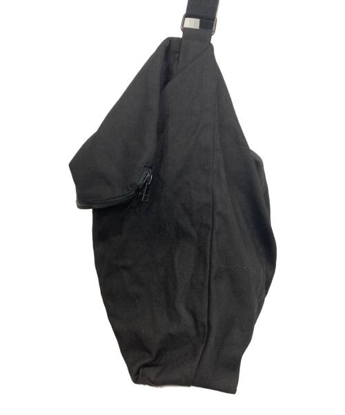 YOHJI YAMAMOTO（ヨウジヤマモト）YOHJI YAMAMOTO (ヨウジヤマモト) ロゴショルダーバッグ ブラックの古着・服飾アイテム