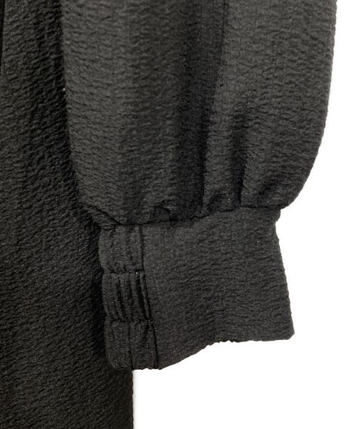 CAPRICIEUX LE'MAGE（カプリシューレマージュ）CAPRICIEUX LE'MAGE (カプリシューレマージュ) エンボスパフワンピース ブラック サイズ:Fの古着・服飾アイテム