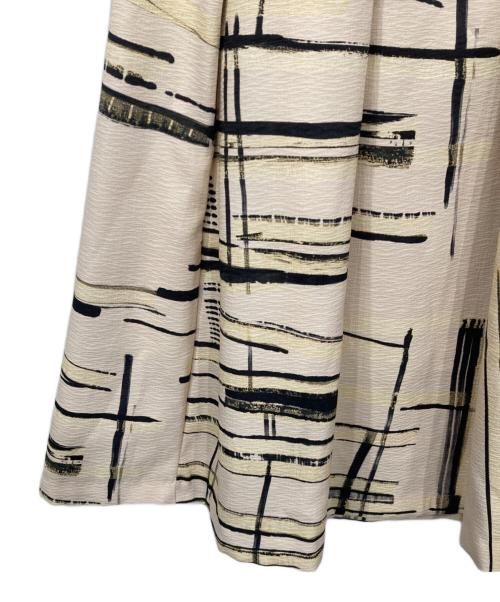 UNTITLED（アンタイトル）UNTITLED (アンタイトル) アートチェックスカート ベージュ サイズ:M 未使用品の古着・服飾アイテム