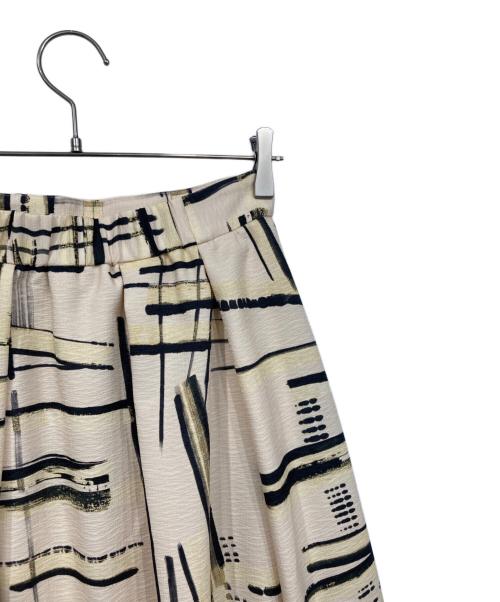 UNTITLED（アンタイトル）UNTITLED (アンタイトル) アートチェックスカート ベージュ サイズ:M 未使用品の古着・服飾アイテム
