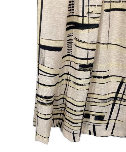 UNTITLED（アンタイトル）UNTITLED (アンタイトル) アートチェックスカート ベージュ サイズ:M 未使用品の古着・服飾アイテム