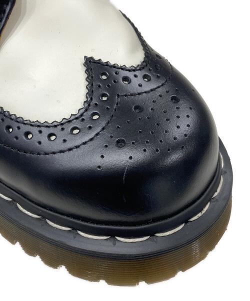 Dr.Martens（ドクターマーチン）Dr.Martens (ドクターマーチン) ウィングチップシューズ ブラック×ホワイト サイズ:UK4の古着・服飾アイテム