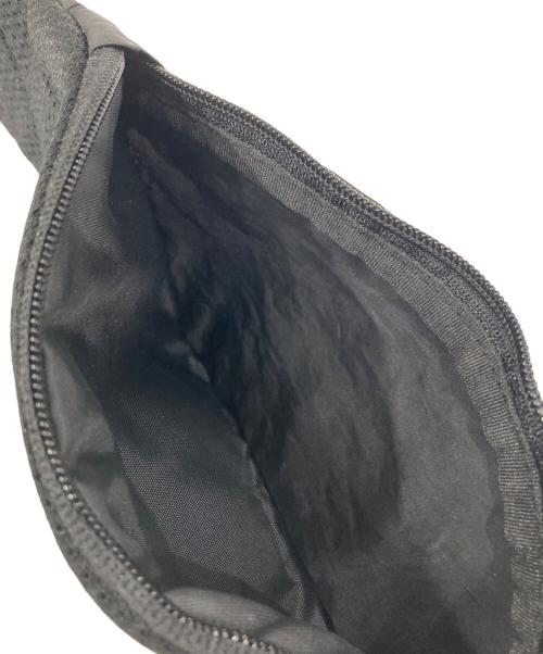 C.P COMPANY（シーピーカンパニー）C.P COMPANY (シーピーカンパニー) NYLON B CROSSBODY RUCKSACK ブラックの古着・服飾アイテム