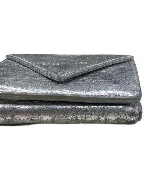 BALENCIAGA（バレンシアガ）BALENCIAGA (バレンシアガ) ペーパーミニウォレット シルバーの古着・服飾アイテム