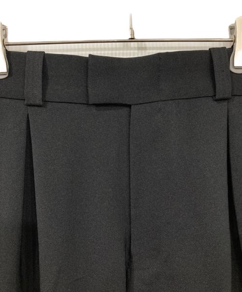 CAHLUMN（カウラム）CAHLUMN (カウラム) Polyester 1 Tuck Slacks Pant ブラック サイズ:Lの古着・服飾アイテム