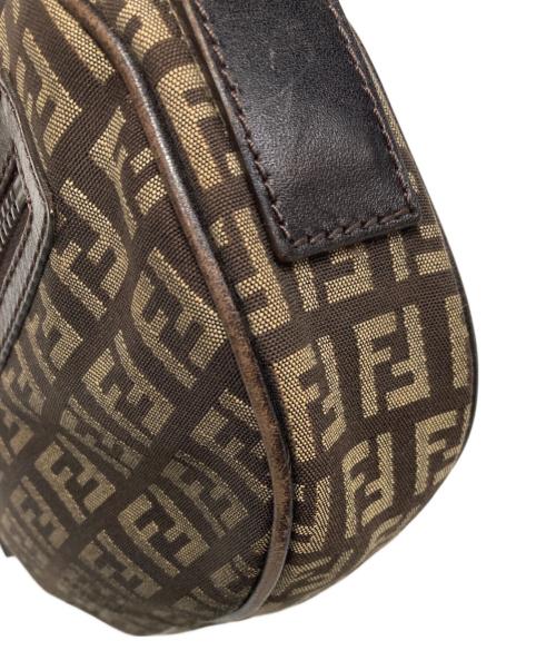 FENDI（フェンディ）FENDI (フェンディ) ズッキーノ柄ショルダーバッグ ブラウンの古着・服飾アイテム