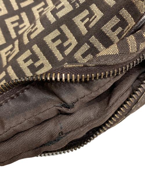 FENDI（フェンディ）FENDI (フェンディ) ズッキーノ柄ショルダーバッグ ブラウンの古着・服飾アイテム