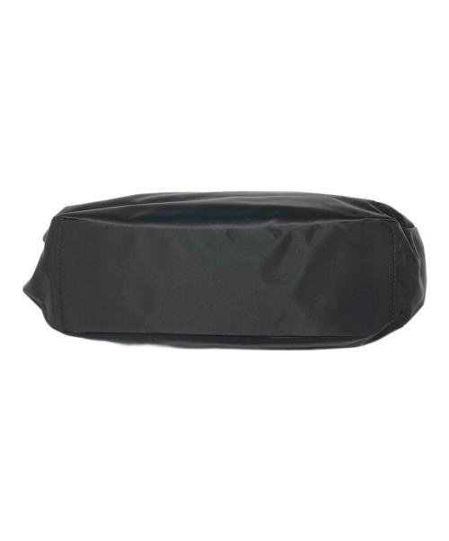 russet（ラシット）russet (ラシット) クラウズナイロンワンショルダーバッグ ブラックの古着・服飾アイテム