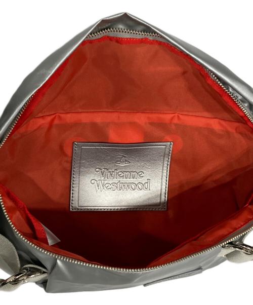 Vivienne Westwood（ヴィヴィアンウエストウッド）Vivienne Westwood (ヴィヴィアンウエストウッド) オーブパッチウエストバッグ シルバーの古着・服飾アイテム