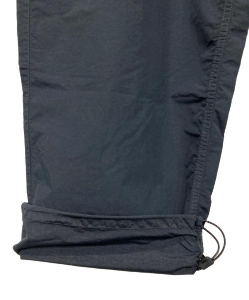 C.P COMPANY（シーピーカンパニー）C.P COMPANY (シーピーカンパニー) FLATT NYLON OVERSIZE PANTS ネイビー サイズ:Sの古着・服飾アイテム