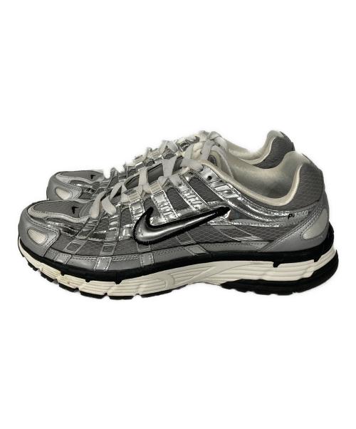 NIKE（ナイキ）NIKE (ナイキ) P-6000 シルバー サイズ:26.5の古着・服飾アイテム