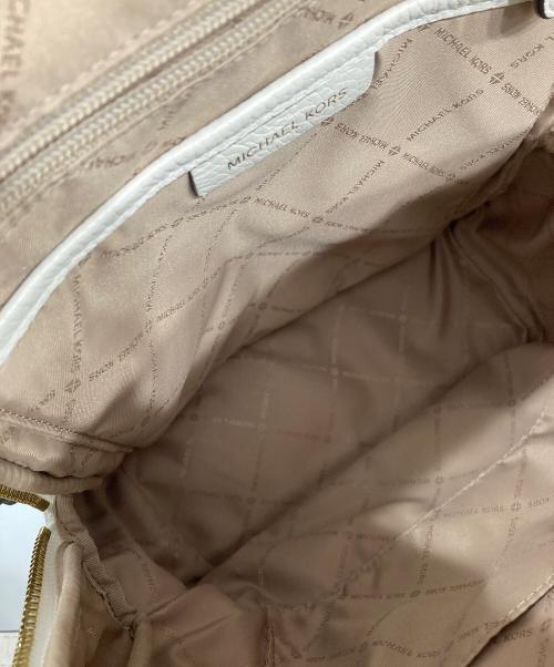 MICHAEL KORS（マイケル・コース）MICHAEL KORS (マイケル・コース) リュック ホワイトの古着・服飾アイテム