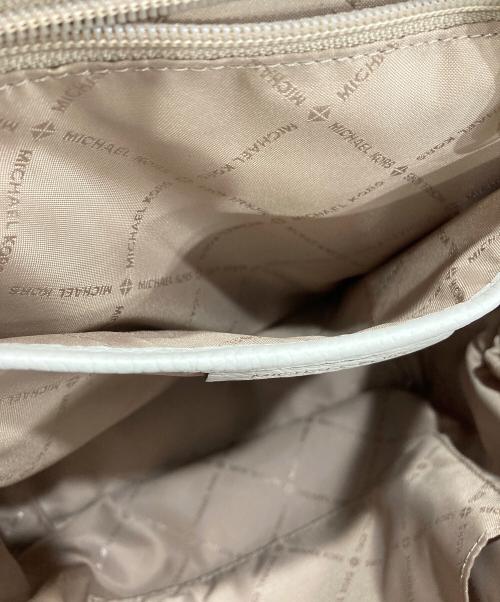 MICHAEL KORS（マイケル・コース）MICHAEL KORS (マイケル・コース) リュック ホワイトの古着・服飾アイテム