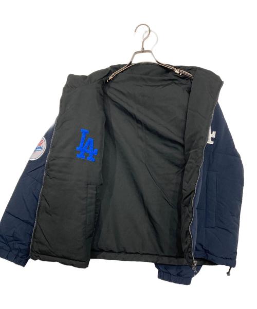 MONO-MART（モノマート）MONO-MART (モノマート) GENUINE MERCHANDISE (ジェニュイン マーチャンダイズ) 別注 ワッペン刺繍 2WAYリバーシブル オーバーサイズスタンドパディングジャケット ネイビー サイズ:L 未使用品の古着・服飾アイテム