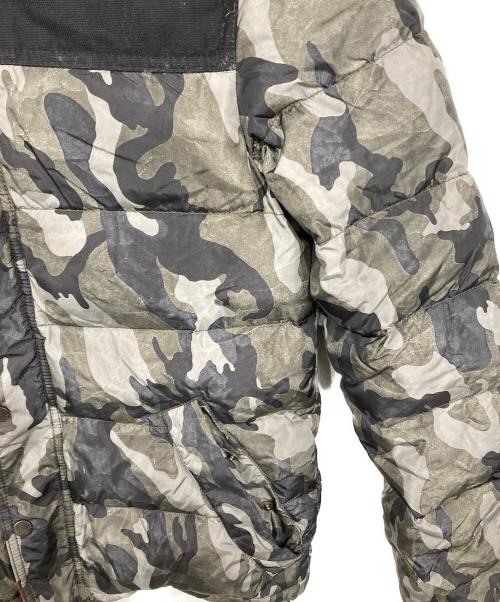 DUVETICA（デュベティカ）DUVETICA (デュベティカ) カモフラダウンジャケット/METEO  グレー サイズ:46の古着・服飾アイテム