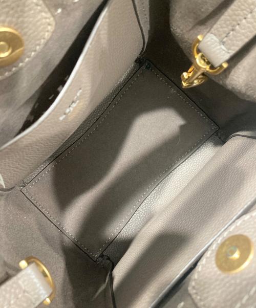 TORY BURCH（トリーバーチ）TORY BURCH (トリーバーチ) mcgraw small bucket bag ブラウンの古着・服飾アイテム