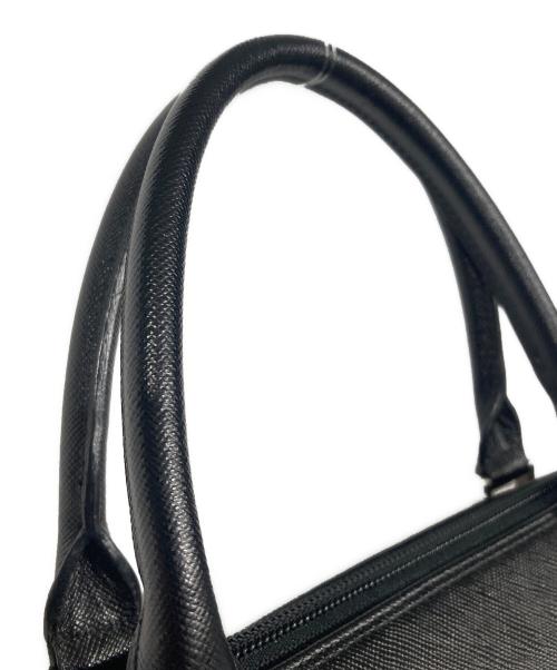 BURBERRY（バーバリー）BURBERRY (バーバリー) ハンドバッグ ブラックの古着・服飾アイテム