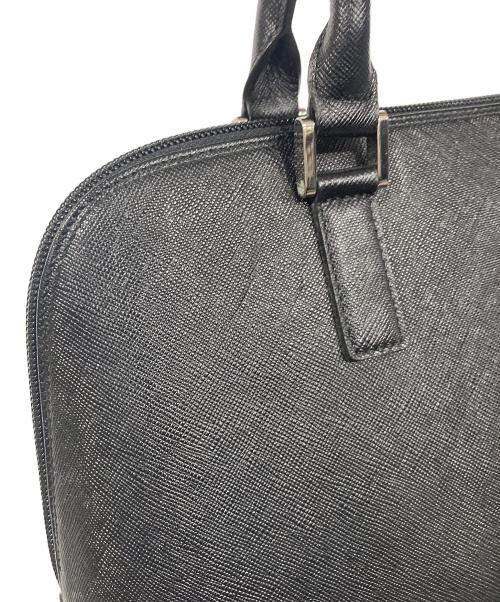 BURBERRY（バーバリー）BURBERRY (バーバリー) ハンドバッグ ブラックの古着・服飾アイテム