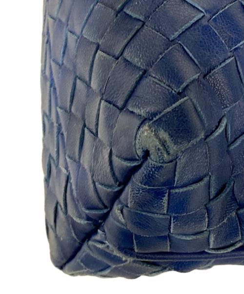 BOTTEGA VENETA（ボッテガベネタ）BOTTEGA VENETA (ボッテガベネタ) イントレチャートショルダーバッグ ブルーの古着・服飾アイテム