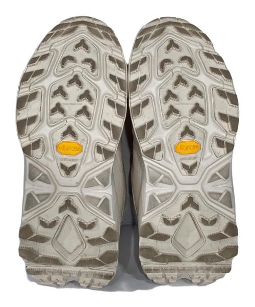 HOKA（ホカ）HOKA (ホカ) KAHA 2 FROST MOC GTX/カハ 2 フロスト モック GTX アイボリー サイズ:24.5の古着・服飾アイテム