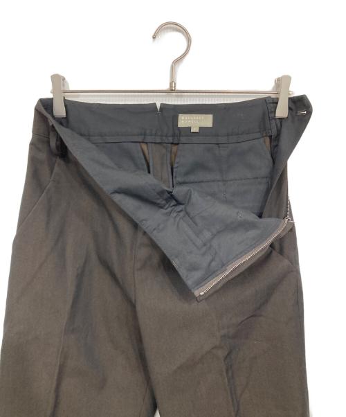 MARGARET HOWELL（マーガレットハウエル）MARGARET HOWELL (マーガレットハウエル) センタープレスパンツ ブラウン サイズ:1の古着・服飾アイテム