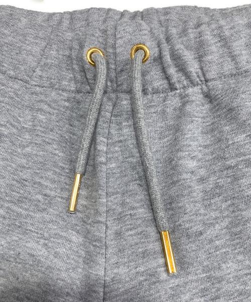 CELINE（セリーヌ）CELINE (セリーヌ) トリオンフ ミニショートパンツ グレー サイズ:Sの古着・服飾アイテム