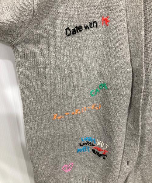 MAISON SPECIAL（メゾンスペシャル）MAISON SPECIAL (メゾンスペシャル) ライフワードエンブロイダリーニットカーディガン グレー サイズ:FREEの古着・服飾アイテム