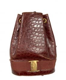 Salvatore Ferragamo（サルヴァトーレ フェラガモ）の古着「型押し巾着リュック」｜ブラウン