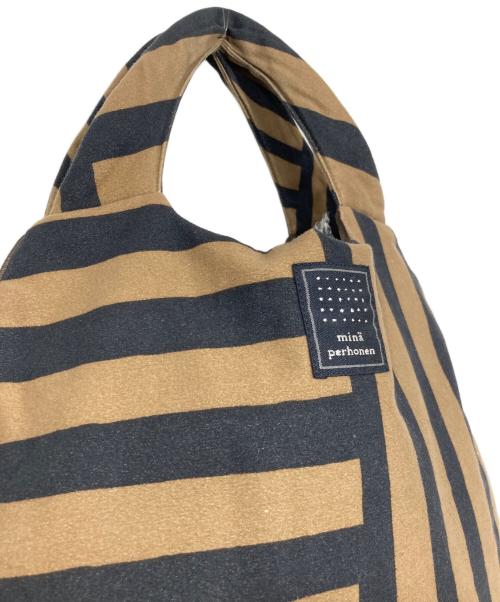 mina perhonen（ミナ ペルホネン）mina perhonen (ミナ ペルホネン) エッグバッグ ブラウンの古着・服飾アイテム