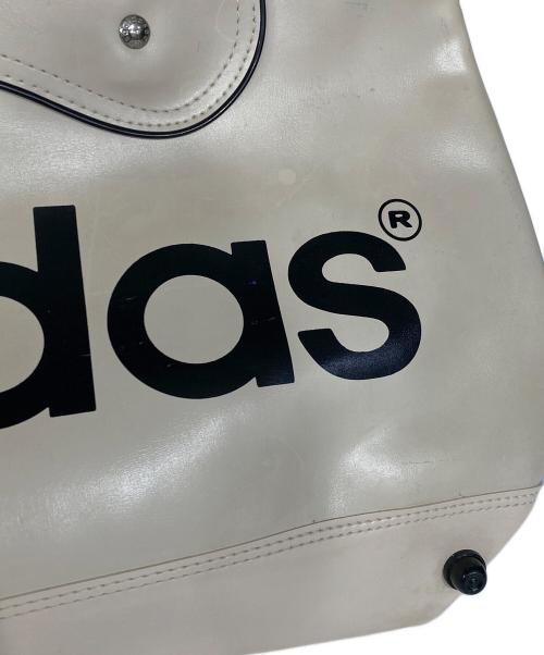 adidas（アディダス）adidas (アディダス) ボストンバッグ ベージュの古着・服飾アイテム