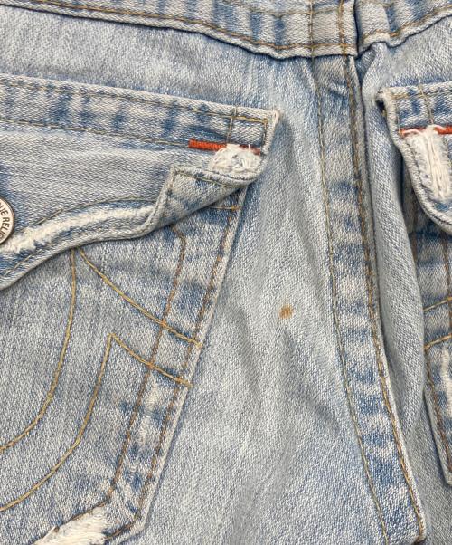 TRUE RELIGION（トゥルー レリジョン）TRUE RELIGION (トゥルー レリジョン) ダメージ加工フレアデニムパンツ ブルー サイズ:W28の古着・服飾アイテム