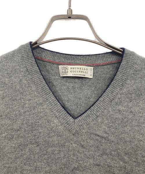 BRUNELLO CUCINELLI（ブルネロクチネリ）BRUNELLO CUCINELLI (ブルネロクチネリ) カシミヤVネックニット グレー サイズ:52の古着・服飾アイテム