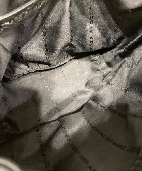 Marc by Marc Jacobs（マークバイマークジェイコブス）Marc by Marc Jacobs (マークバイマークジェイコブス) 巾着ショルダーバッグ ブラックの古着・服飾アイテム