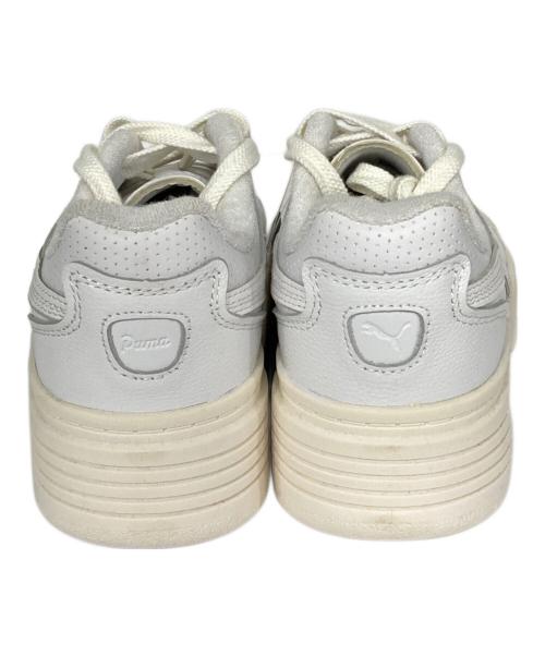 PUMA（プーマ）PUMA (プーマ) W CA. FLYZ CLUB 48/フライズ クラブ ホワイト サイズ:US7.5の古着・服飾アイテム