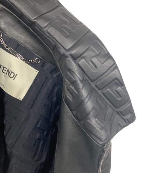 FENDI（フェンディ）FENDI (フェンディ) ズッカ柄エンボスレザージャケット ブラック サイズ:36の古着・服飾アイテム