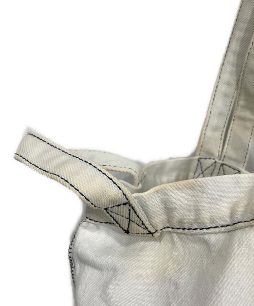 MM6 Maison Margiela（エムエムシックスメゾンマルジェラ）MM6 Maison Margiela (エムエムシックスメゾンマルジェラ) インサイドアウトロゴバッグ ホワイトの古着・服飾アイテム