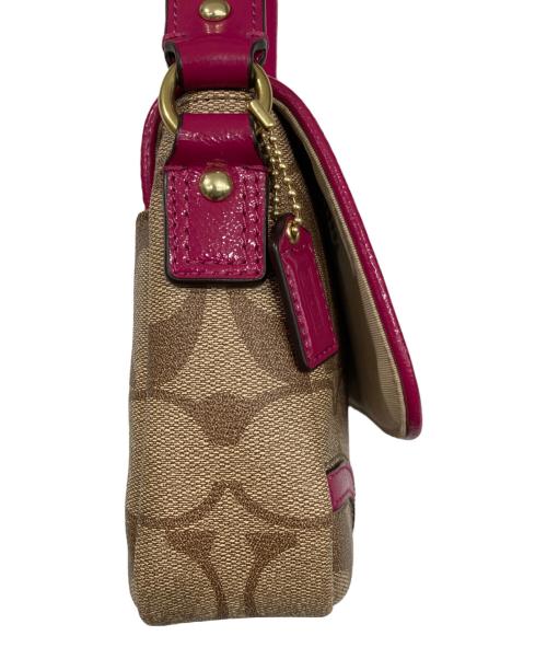 COACH（コーチ）COACH (コーチ) フラワーシグネチャーショルダーバッグ ベージュ×ピンクの古着・服飾アイテム