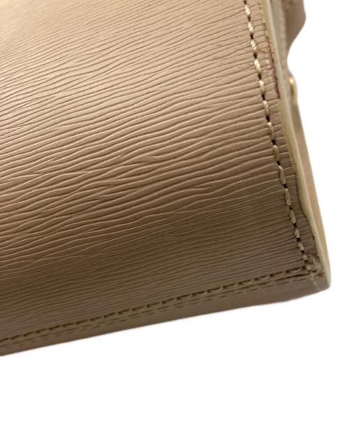 A.P.C.（アーペーセー）A.P.C. (アーペーセー) ハーフムーンショルダーバッグ ベージュの古着・服飾アイテム