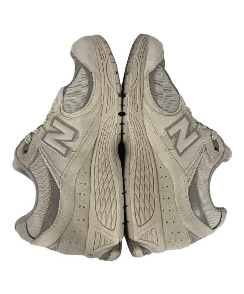 NEW BALANCE（ニューバランス）NEW BALANCE (ニューバランス) 2002ローカットスニーカー ベージュ サイズ:24.5の古着・服飾アイテム