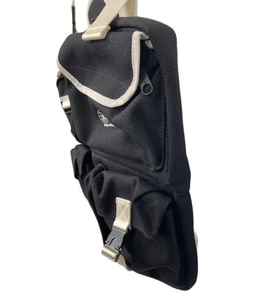EASTPAK（イーストパック）EASTPAK (イーストパック) WHITE MOUNTAINEERING (ホワイトマウンテ二アニング) ベストバッグ ブラックの古着・服飾アイテム